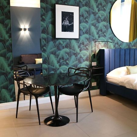 Seven Suites Apartments - Via Matteotti 178 Сан Ремо Екстериор снимка