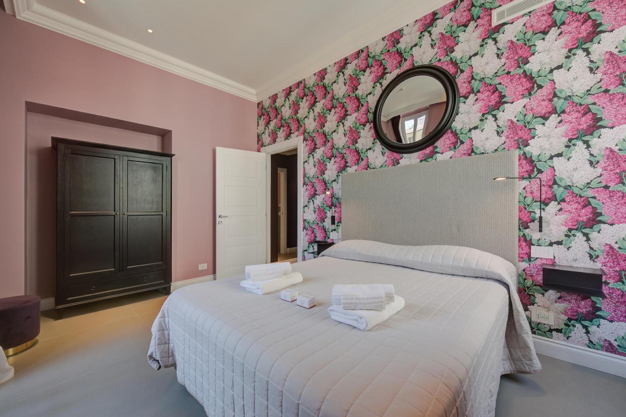 Seven Suites Apartments - Via Matteotti 178 Сан Ремо Екстериор снимка