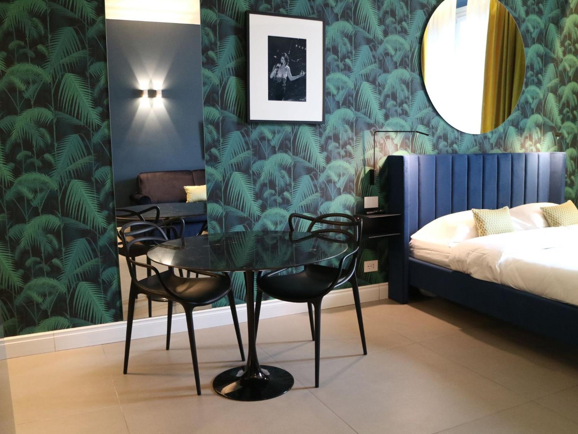 Seven Suites Apartments - Via Matteotti 178 Сан Ремо Екстериор снимка